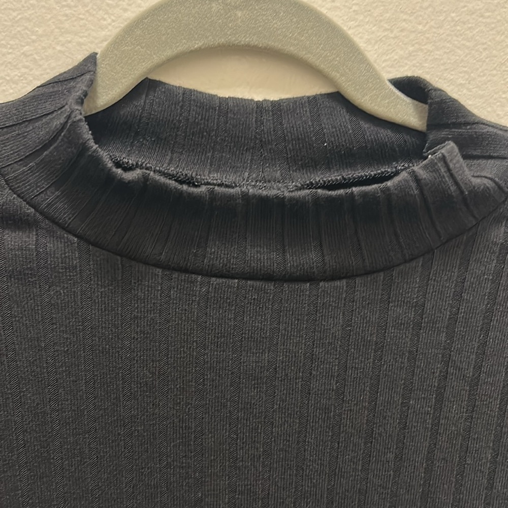 Mock Neck Ribbed Sweater - Picture 4 of 8